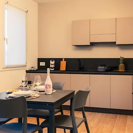 Alloggi Celly Con Aria Condizionata E Terrazzo